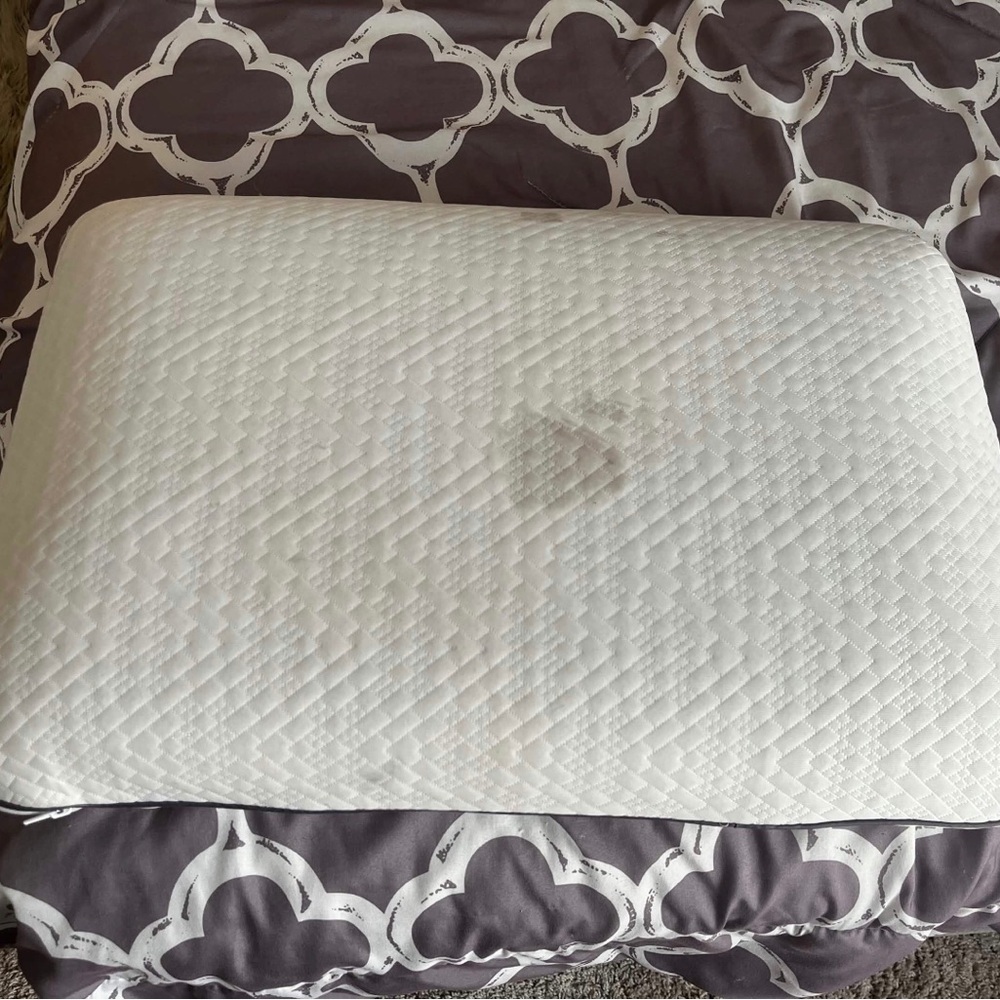 Memory Foam Pillow